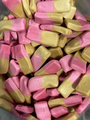 Swizzels Squashies Drumsticks Cherry Cola 3.85lb Bulk